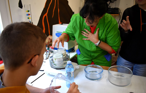 Facendo xabón e bioplásticos