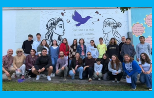Mural-homenaxe a Begoña Caamaño 