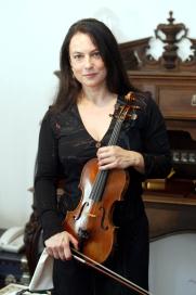 Retratos de autor: Luísa Villalta fotografada por  Xurxo Lobato