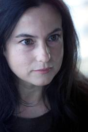 Retratos de autor: Luísa Villalta fotografada por  Xurxo Lobato