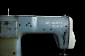 &lt;em&gt;Costureiriña bonita&lt;/em&gt;