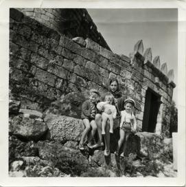 Begoña Caamaño: arquivo fotográfico familiar